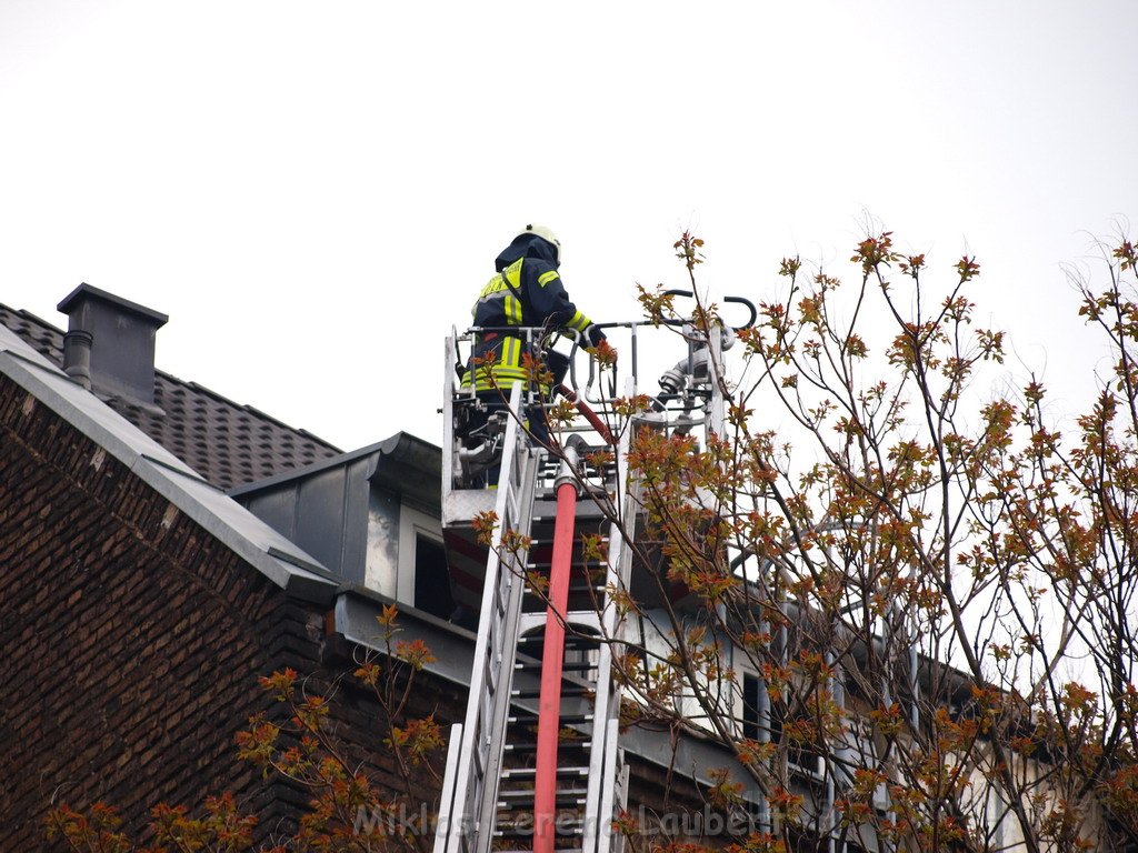 Dachstuhlbrand Belgisches Viertel Maastricherstr P054.JPG